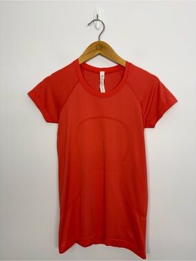 Lululemon Swiftly Tech Short Sleeve 2.0 Warm Coral? Size 6 Orange